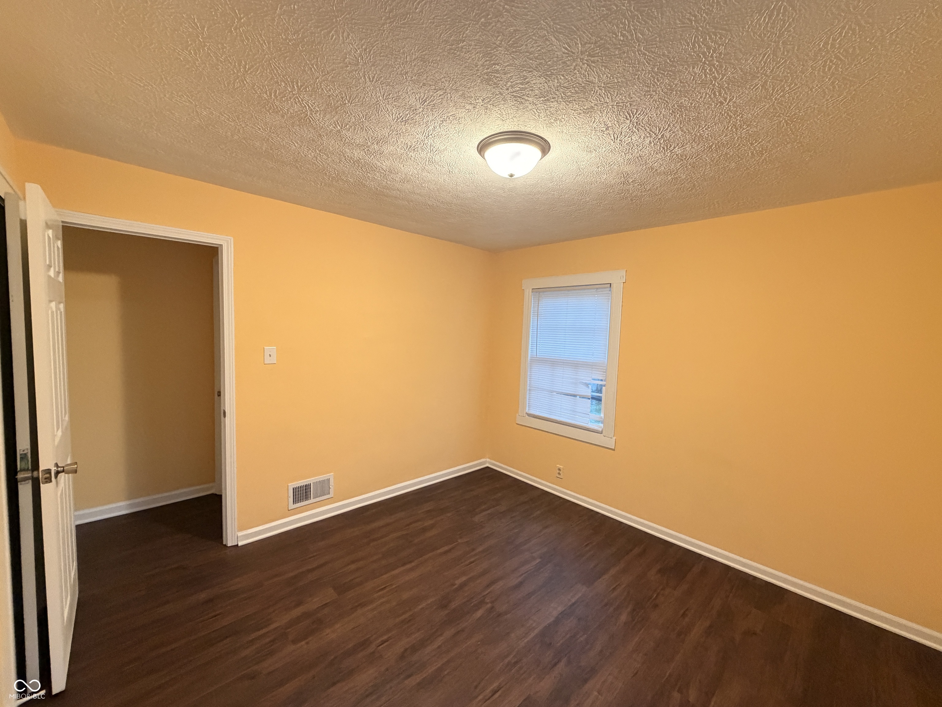 5338 Brookville Road Indianapolis, IN 46219 - Photo 17 of 24