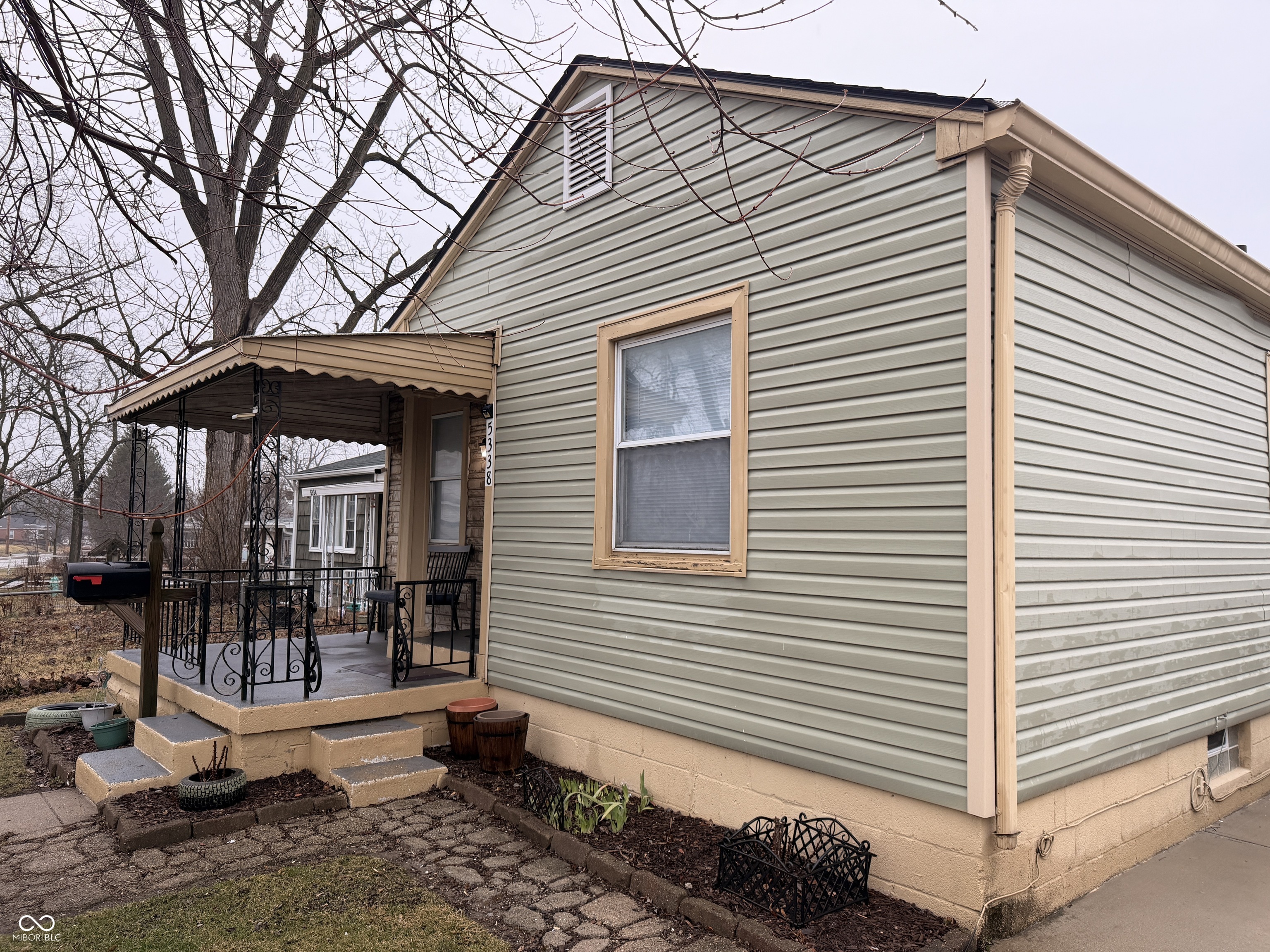 5338 Brookville Road Indianapolis, IN 46219 - Photo 3 of 24