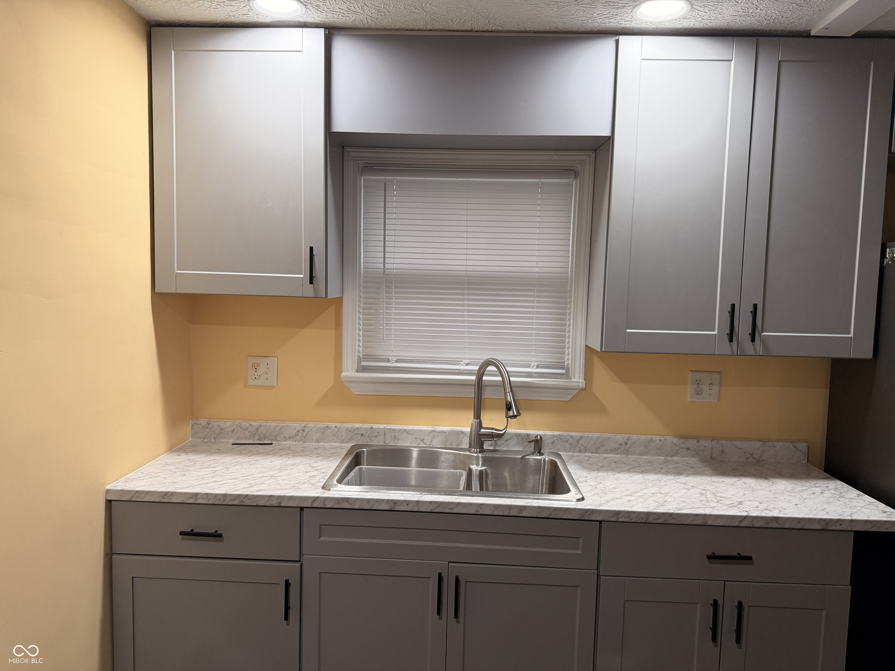 5338 Brookville Road Indianapolis, IN 46219 - Photo 10 of 24