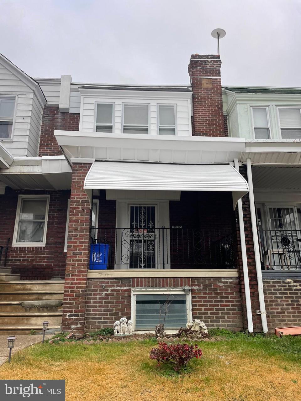 a view of a house with a swimming pool