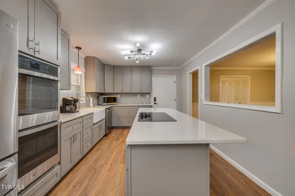 $849,000 | 1314 Woodland Avenue, Johnson City, TN 37601