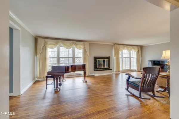 $849,000 | 1314 Woodland Avenue, Johnson City, TN 37601