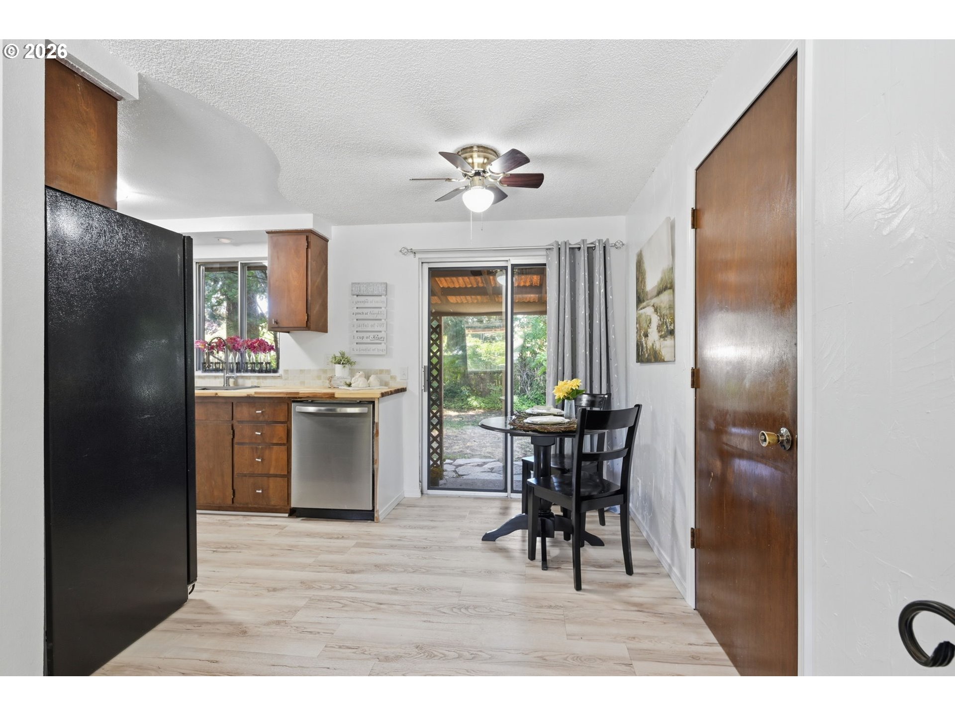 2250 West Irwin Way Eugene, OR 97402 - Photo 12 of 48