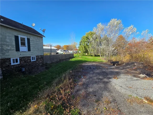 $149,900 | 2535 Ridge Road, Lewiston, NY 14131