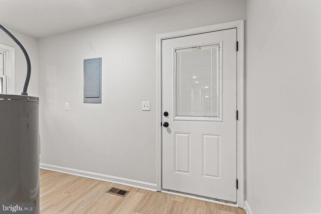 13162 Scotts Mill Road Culpeper, VA 22701 - Photo 15 of 26