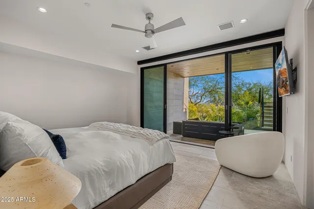 $12,500,000 | 7050 North 39th Place, Paradise Valley, AZ 85253