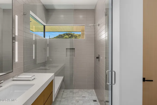 $12,500,000 | 7050 North 39th Place, Paradise Valley, AZ 85253