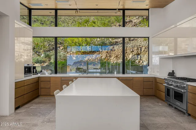 $12,500,000 | 7050 North 39th Place, Paradise Valley, AZ 85253