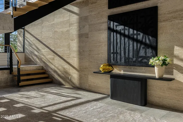 $12,500,000 | 7050 North 39th Place, Paradise Valley, AZ 85253