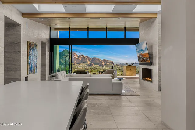 $12,500,000 | 7050 North 39th Place, Paradise Valley, AZ 85253