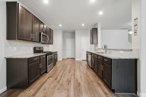 $2,400 | 22210 Great Royal Lane, Houston, TX 77073