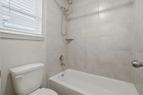 $2,400 | 22210 Great Royal Lane, Houston, TX 77073