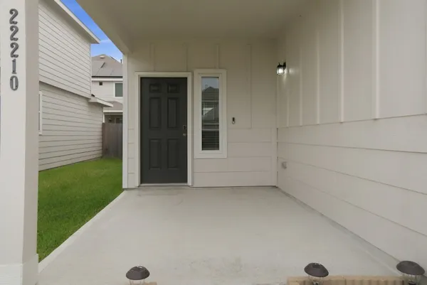 $2,400 | 22210 Great Royal Lane, Houston, TX 77073