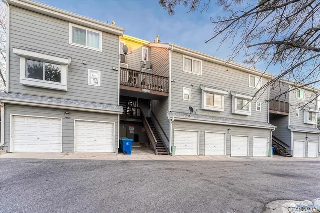 $1,975 | 12404 East Tennessee Circle, Unit B, Aurora, CO 80012