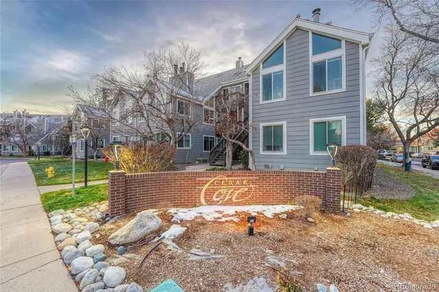 $1,975 | 12404 East Tennessee Circle, Unit B, Aurora, CO 80012