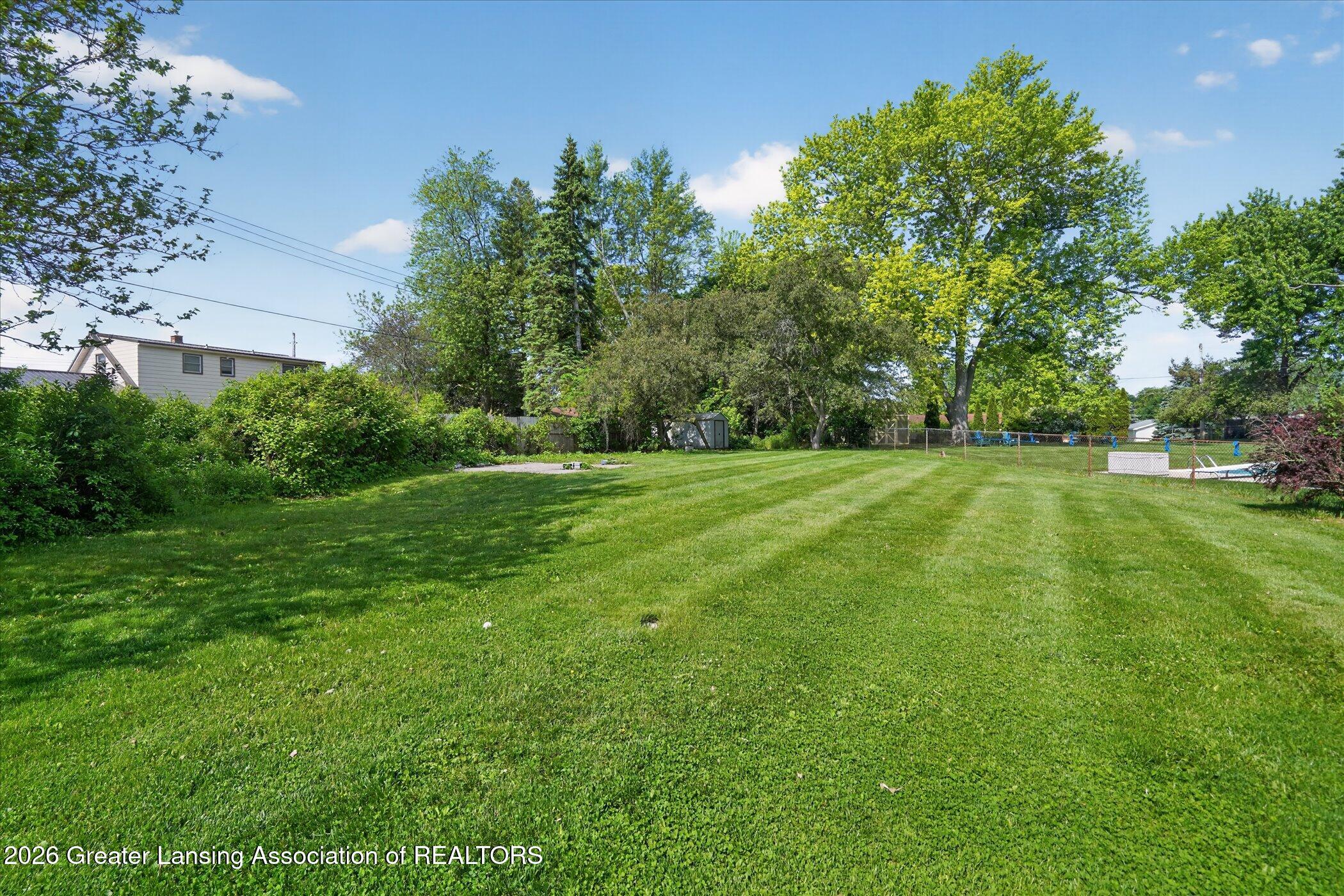 2037 Webster Road Lansing, MI 48917 - Photo 28 of 29