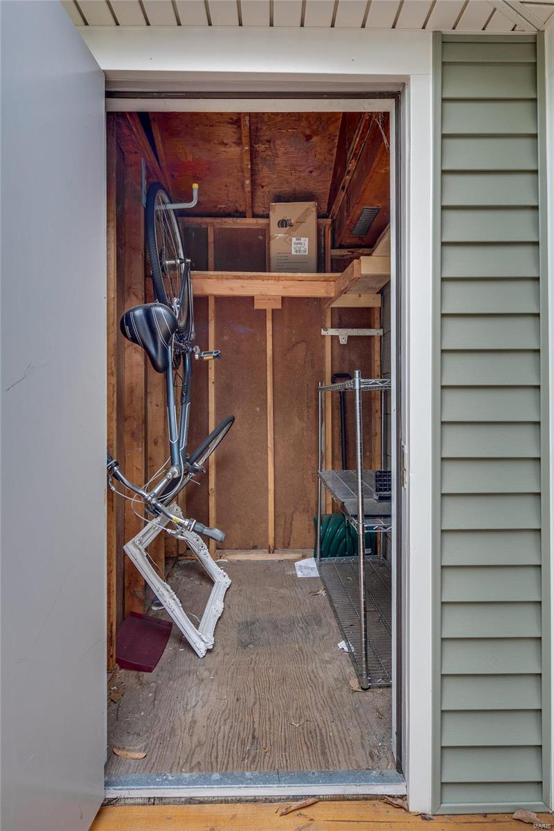 9140 Eager Road St. Louis, MO 63144 - Photo 15 of 33