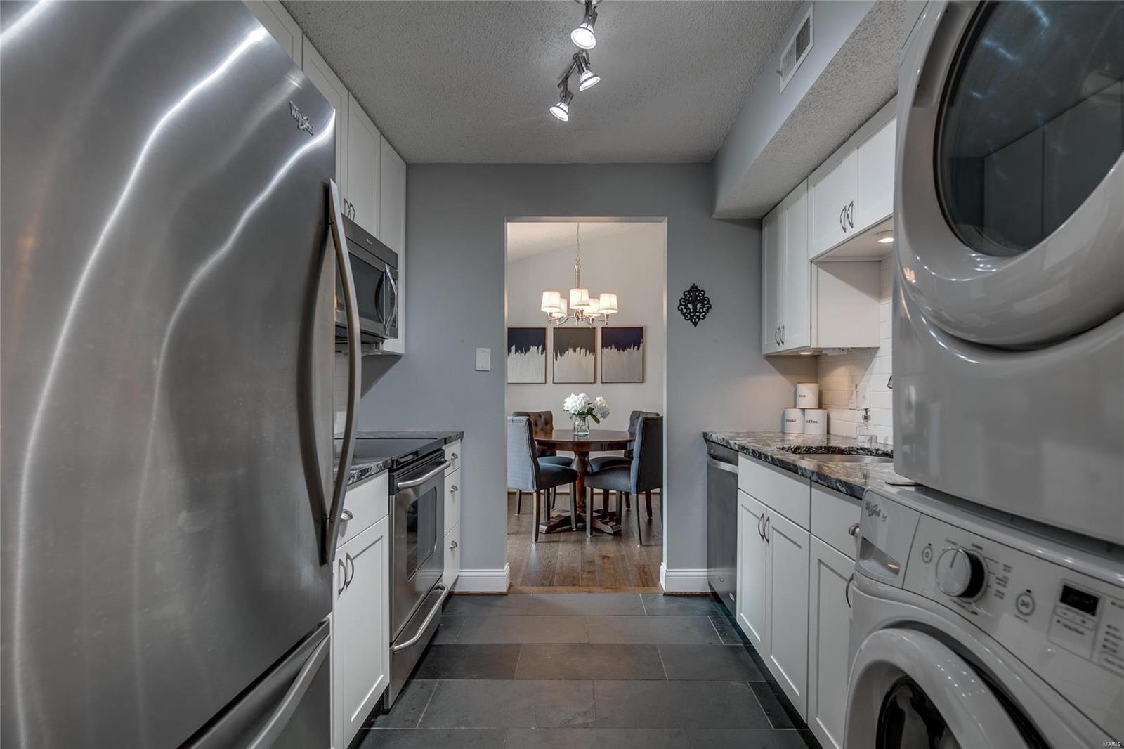 9140 Eager Road St. Louis, MO 63144 - Photo 21 of 33