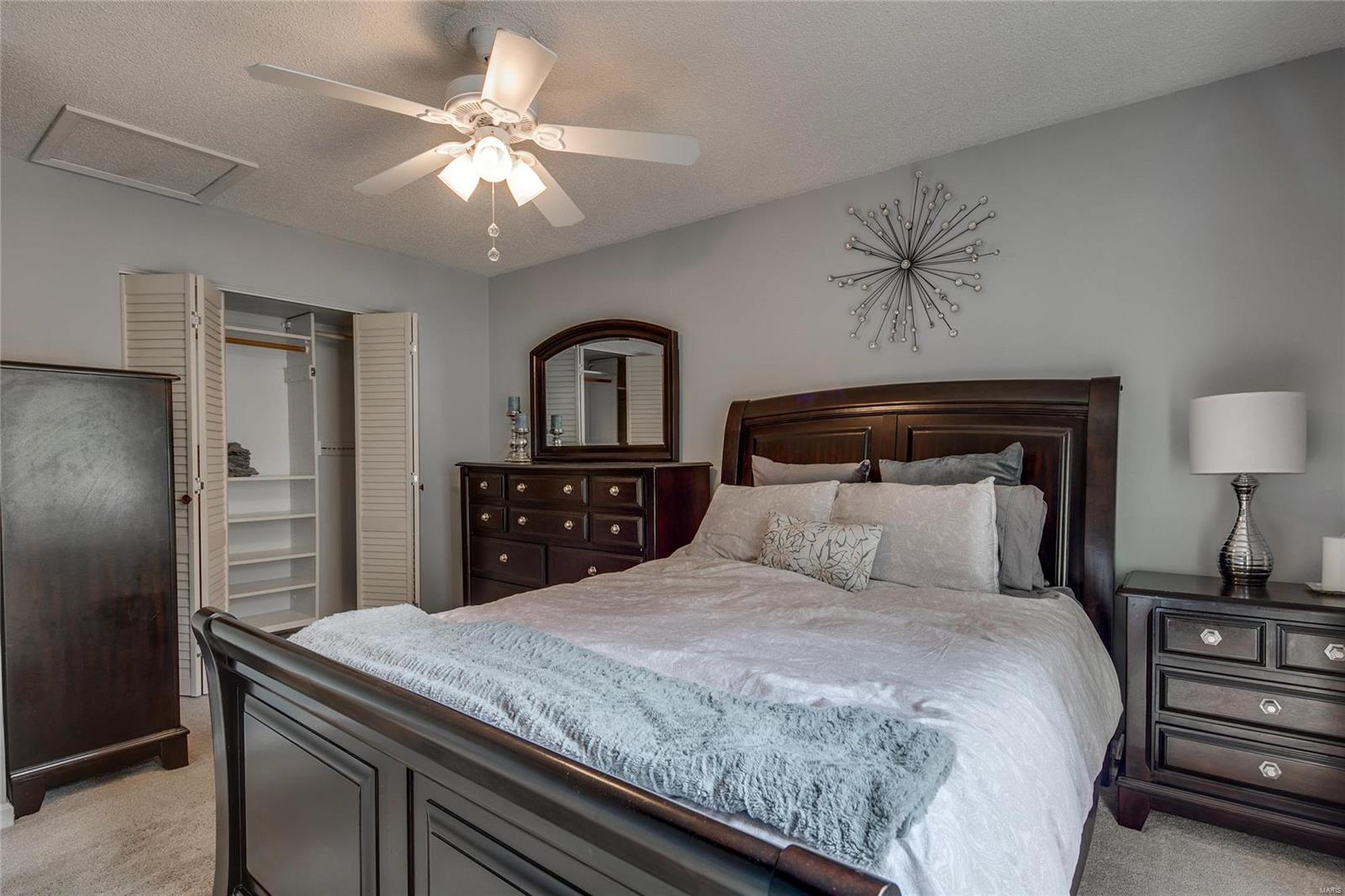 9140 Eager Road St. Louis, MO 63144 - Photo 23 of 33