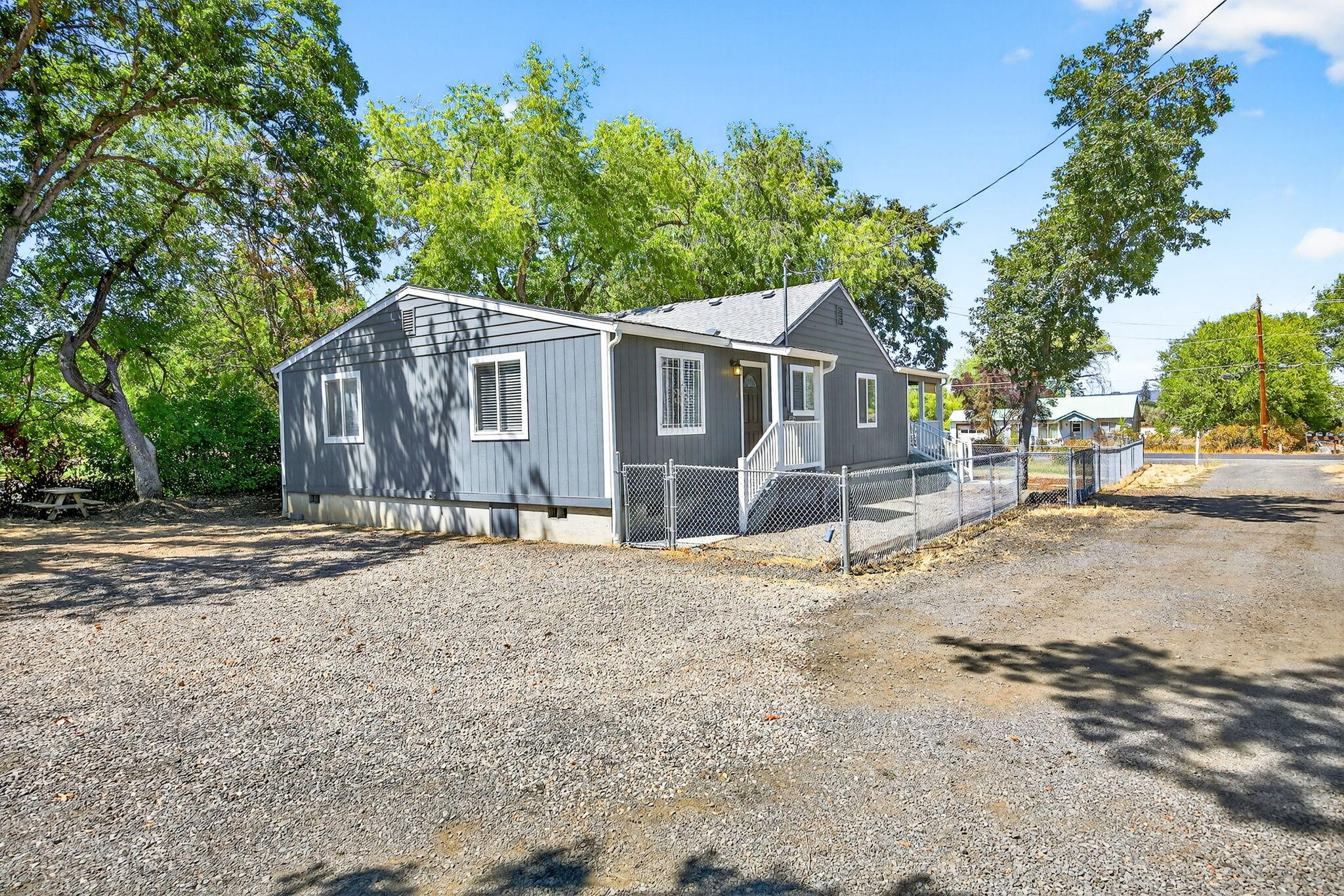 225 Wilson Road Central Point, OR 97502 - Photo 4 of 63 ApxWRA00010