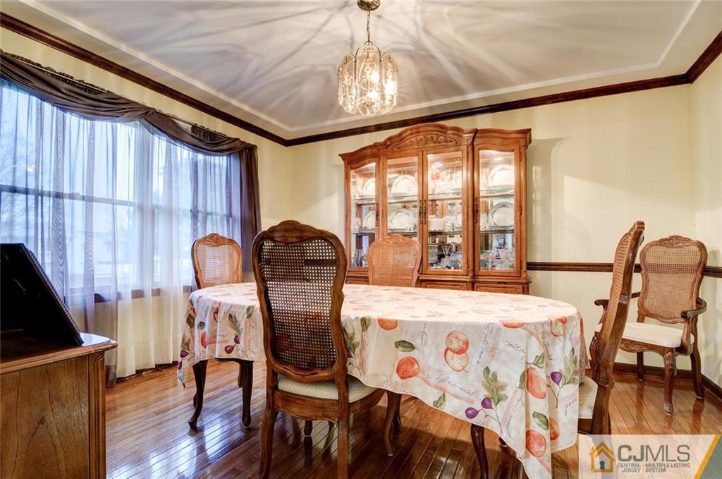 17 Rutherford Court Middlesex, NJ 08846 - Photo 5 of 16 Gallery Image 5