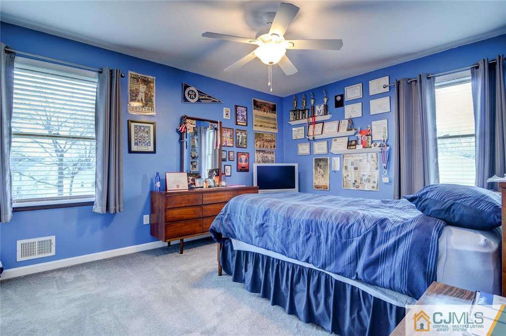 17 Rutherford Court Middlesex, NJ 08846 - Photo 10 of 16 Gallery Image 10