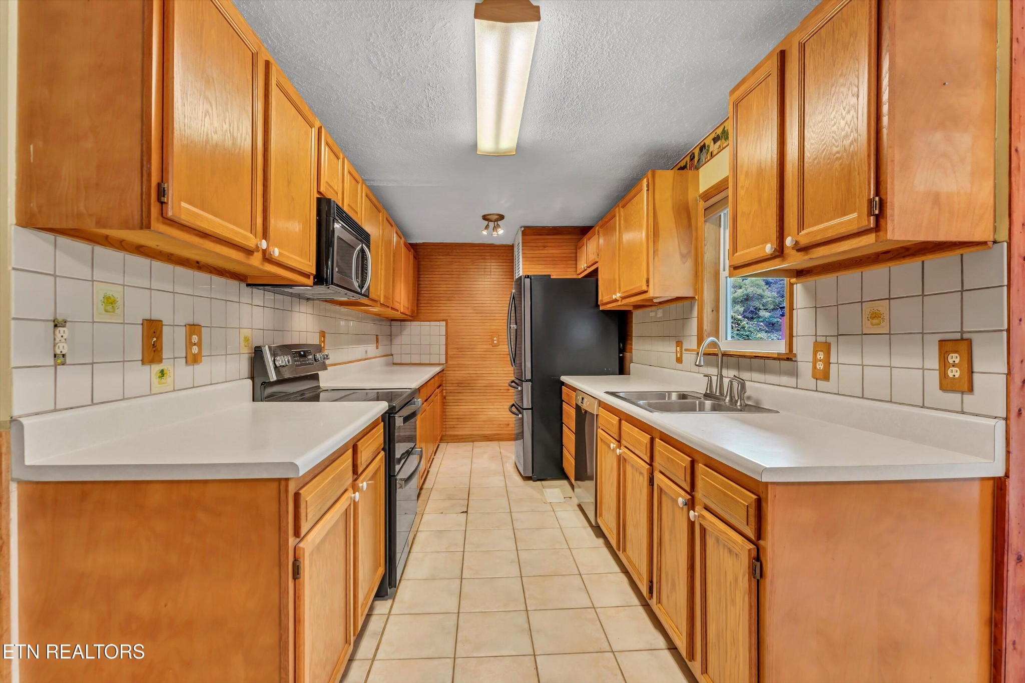 152 Spring Lane Philadelphia, TN 37846 - Photo 13 of 59 Gallery Image 13