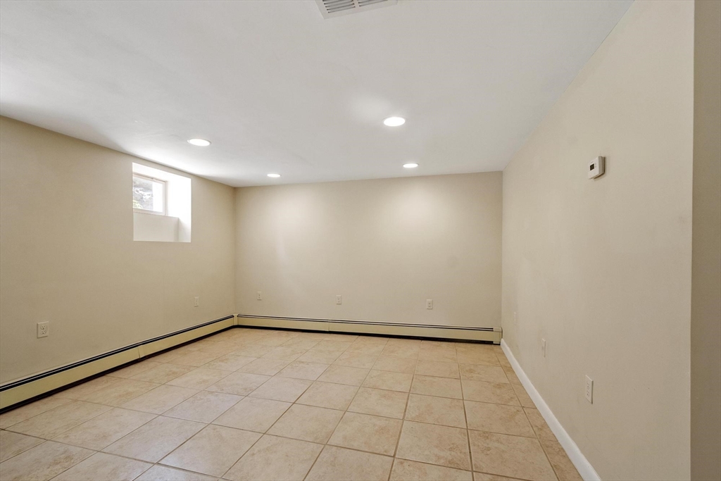 15 Oak Road Waltham, MA 02451 - Photo 27 of 32 Gallery Image 27