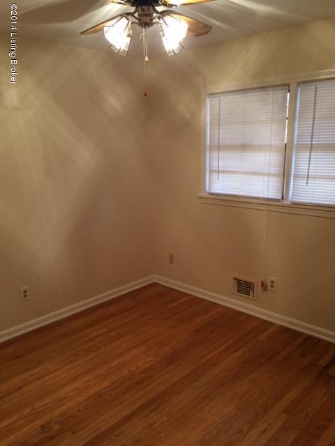 7510 Westbrook Road Louisville, KY 40258 - Photo 16 of 18 Bedroom3