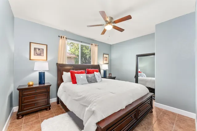 $924,999 | 301 Vista Creek Circle, Sacramento, CA 95835