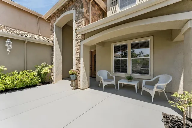 $924,999 | 301 Vista Creek Circle, Sacramento, CA 95835