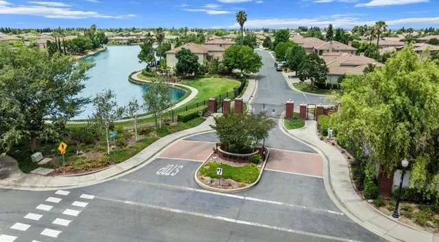 $924,999 | 301 Vista Creek Circle, Sacramento, CA 95835