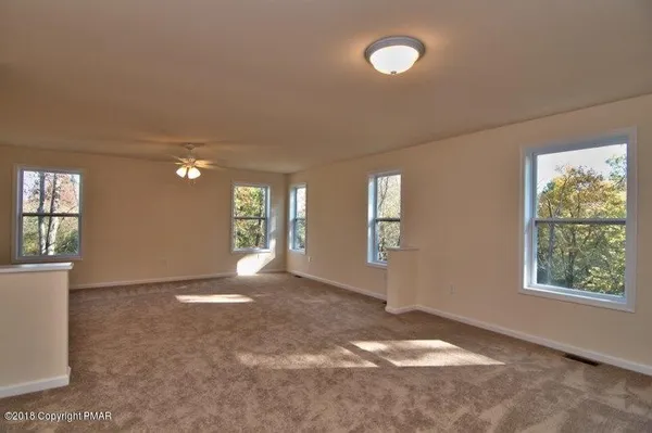 a view of empty room with window