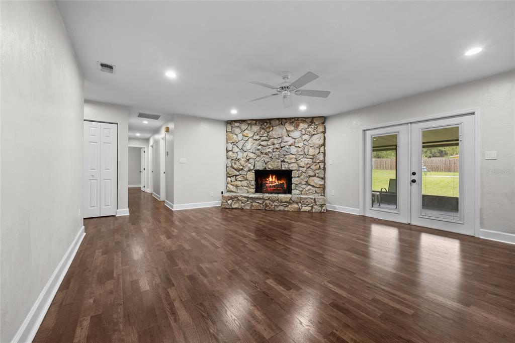 8402 Southwest 1st Avenue Gainesville, FL 32607 - Photo 10 of 33 Gallery Image 10