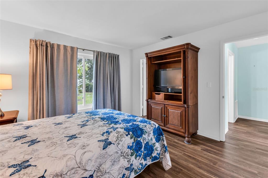 8391 Pickwick Road North Port, FL 34287 - Photo 19 of 32