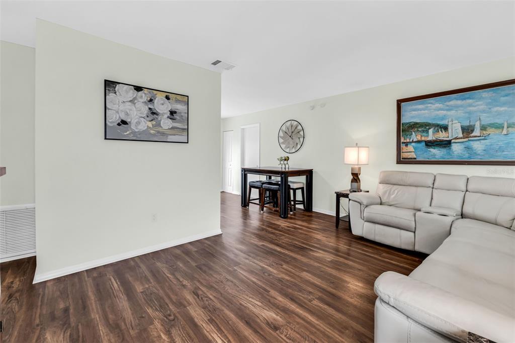 8391 Pickwick Road North Port, FL 34287 - Photo 4 of 32