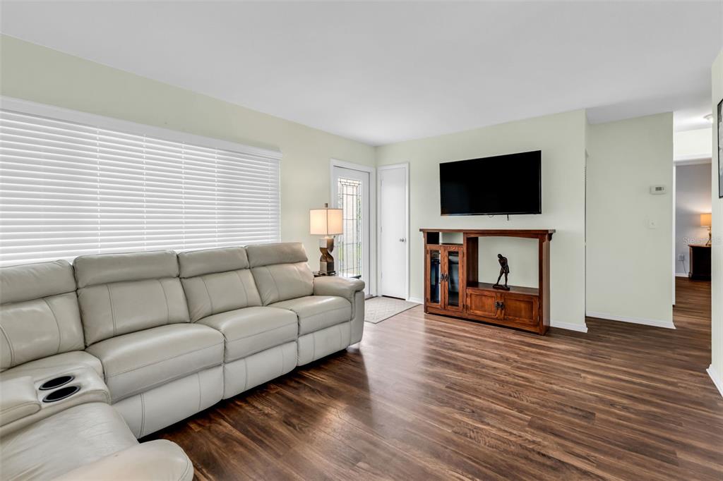 8391 Pickwick Road North Port, FL 34287 - Photo 6 of 32