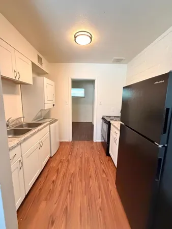 $695 | 6802 West Glendale Avenue, Unit 14, Glendale, AZ 85303