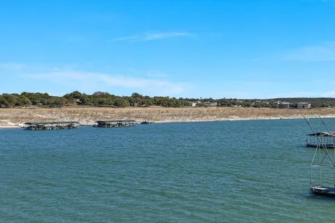 $799,000 | 20812 East Lakeshore Drive, Spicewood, TX 78669