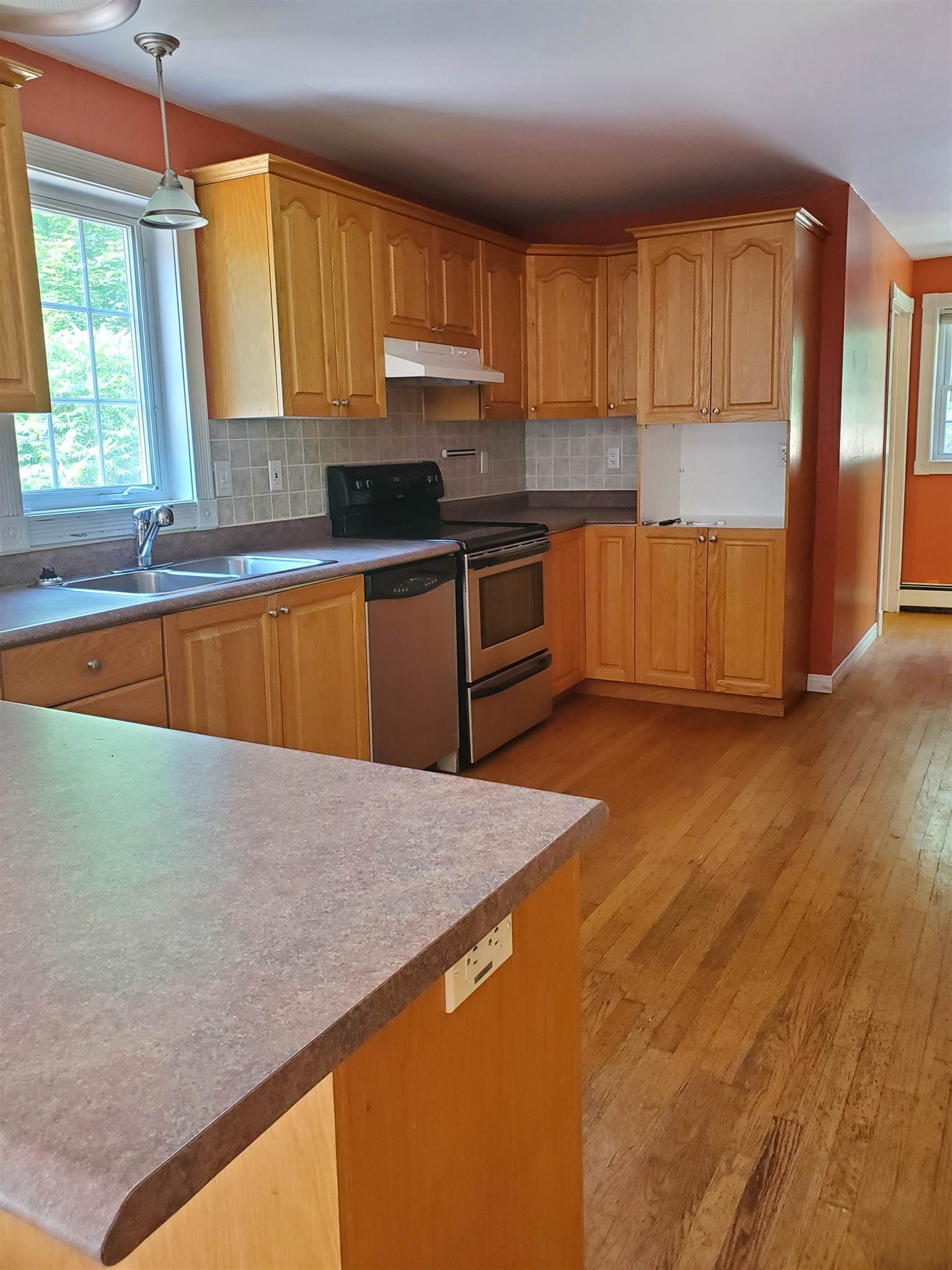 115 Craney Hill Road Weare, NH 03281 - Photo 3 of 22