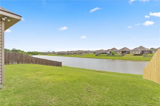 $2,500 | 42403 Tigers Eye Stone Avenue, Prairieville, LA 70769