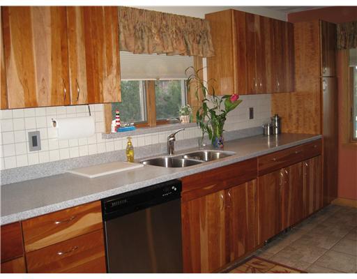3306 West Shore Road Warwick, RI 02886 - Photo 8 of 12 Kitchen.