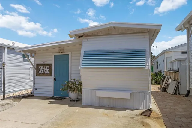 a house view with a outdoor space