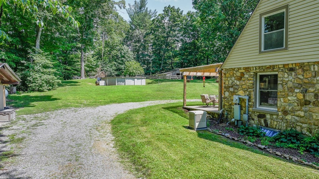 31232 Hollyfield Road Damascus, VA 24236 - Photo 43 of 46 Gallery Image 43