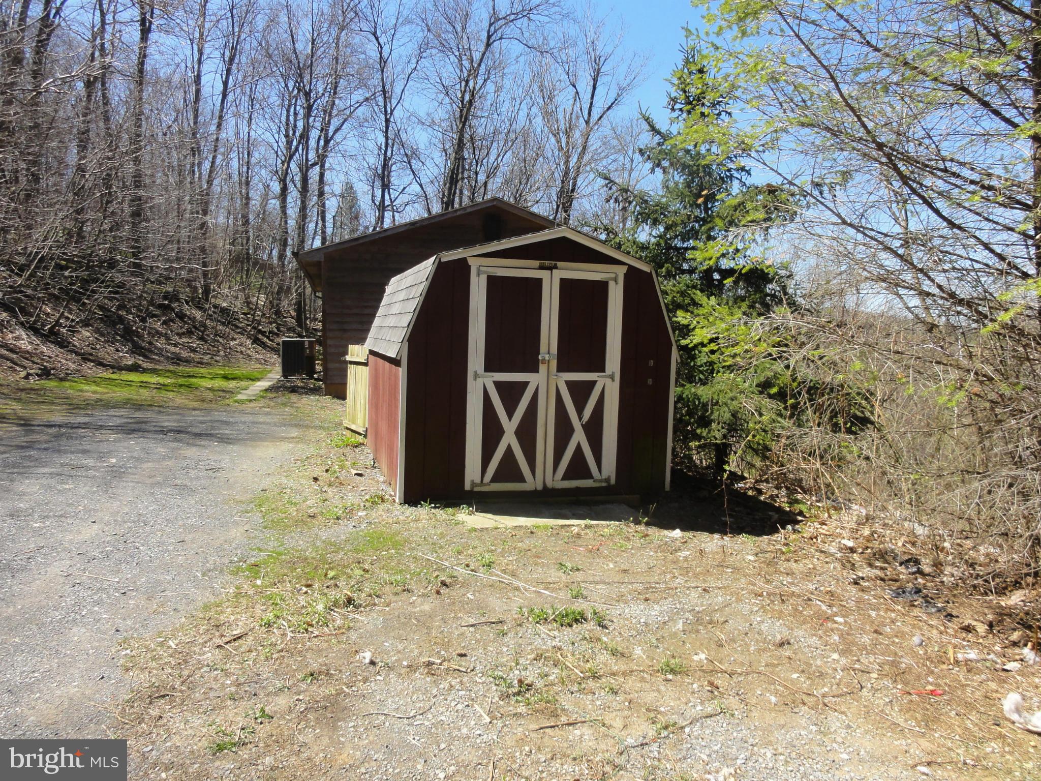 422 Long View Road Linden, VA 22642 - Photo 5 of 22 a view of outdoor space and yard