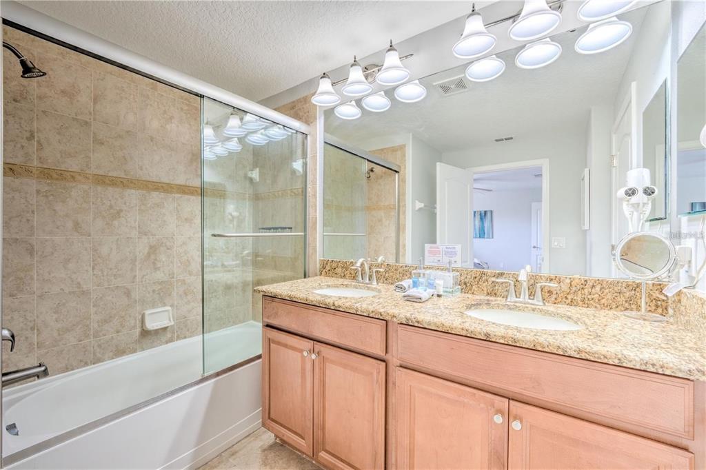 8961 Bismarck Palm Road Kissimmee, FL 34747 - Photo 11 of 20 Gallery Image 11