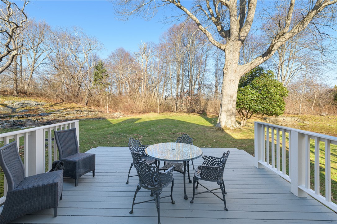 15 Hammersmith Road, Unit 31A Newport, RI 02840 - Photo 5 of 42