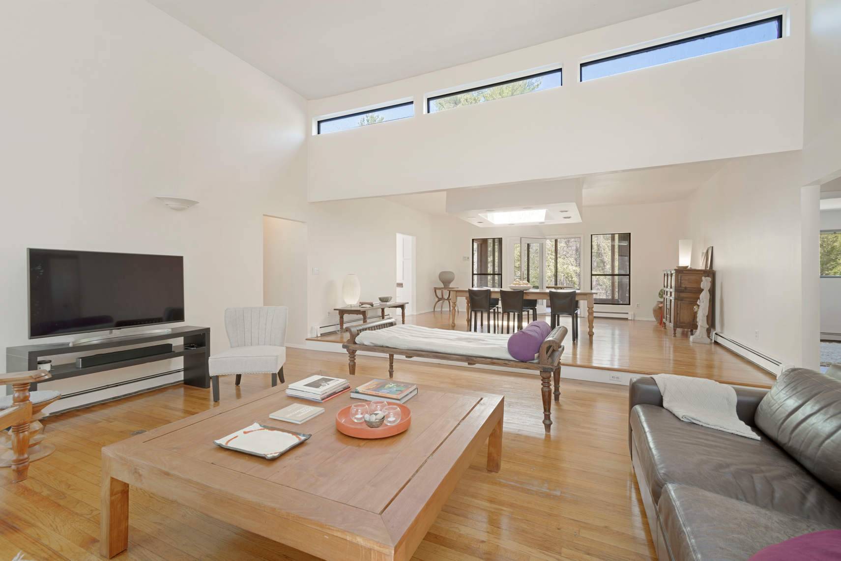 16 Swamp Road Sag Harbor, NY 11963 - Photo 6 of 23 Gallery Image 6