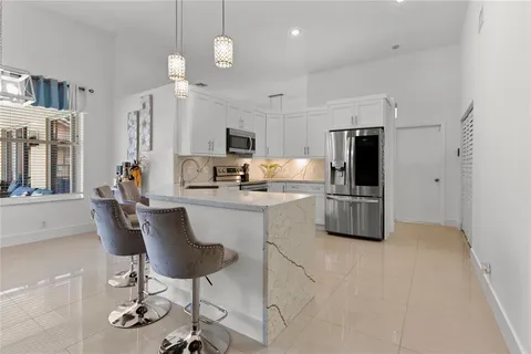 $700,000 | 11841 Northwest 2nd Street, Coral Springs, FL 33071