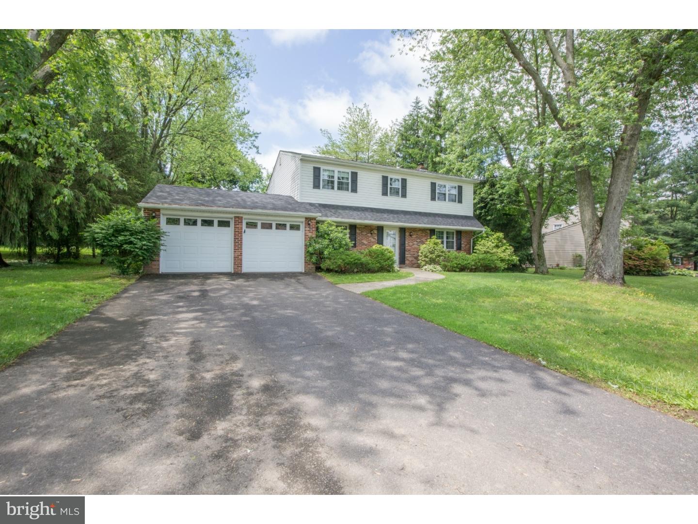 2580 Exton Road Hatboro, PA 19040 - Photo 1 of 22 Driveway